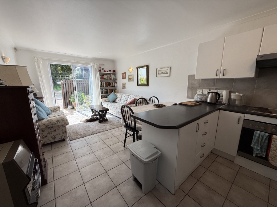 To Let 2 Bedroom Property for Rent in Plumstead Western Cape